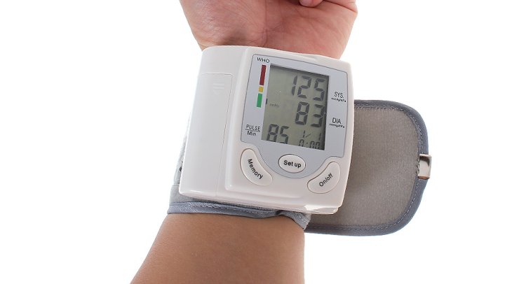 1.7" LCD Automatic Wrist Watch Blood Pressure Monitor - Click Image to Close